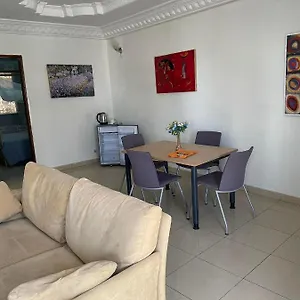 Appartement One, Dakar